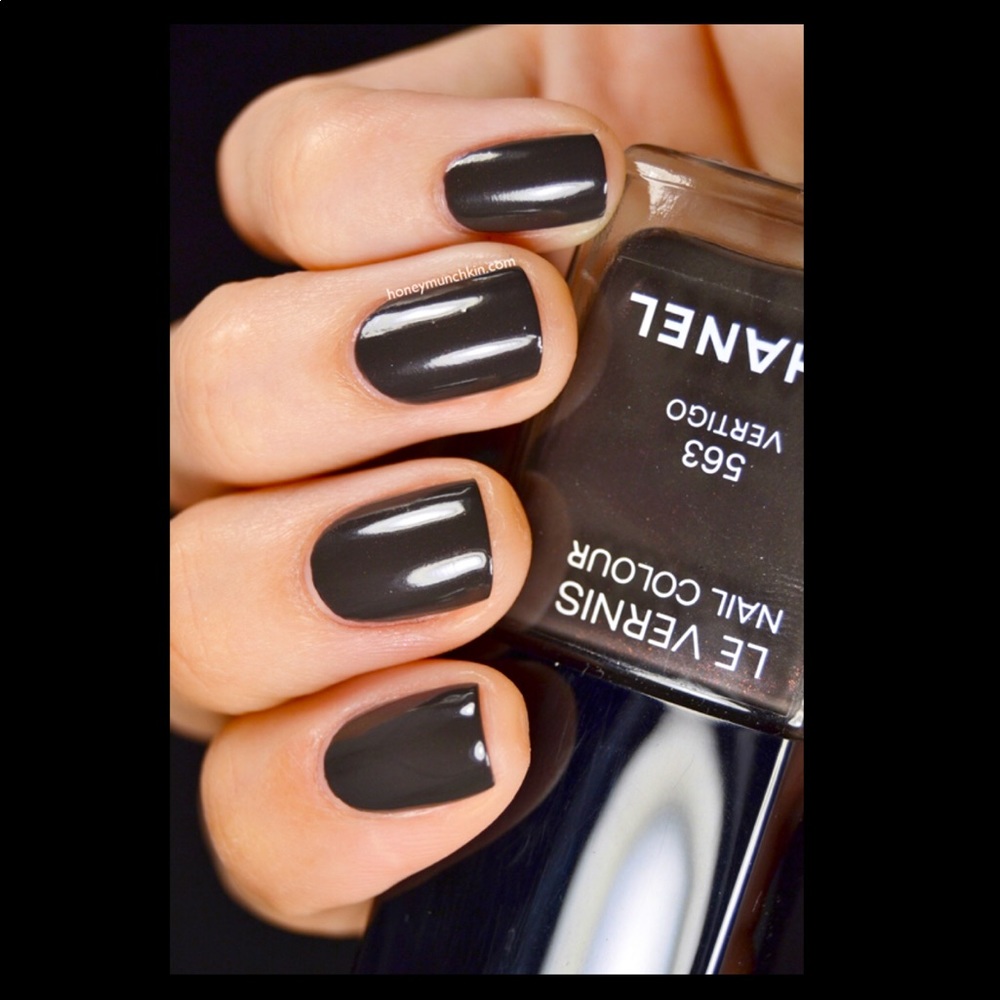 Chanel Le Vernis Nail Color 563 - Vertigo